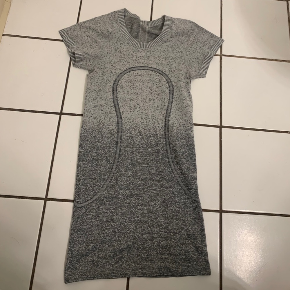 Lululemon swiftly size 2